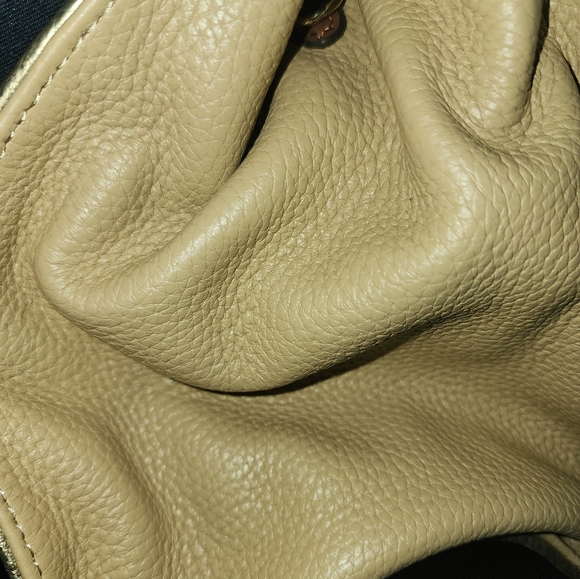 Tommy Hilfiger Turnlock Pebble Leather Colorblock Convertible Top Handle - Picture 10 of 14